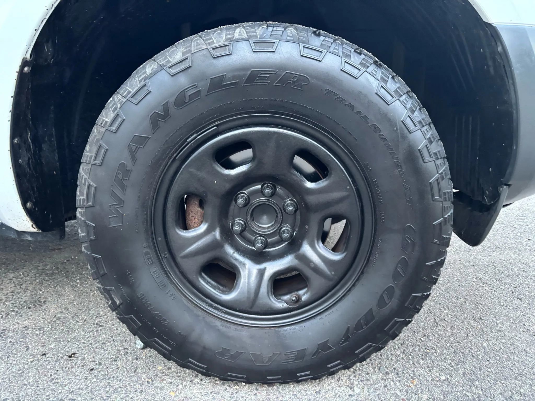 Used 2012 Nissan Frontier S w/ S Preferred Pkg image 6