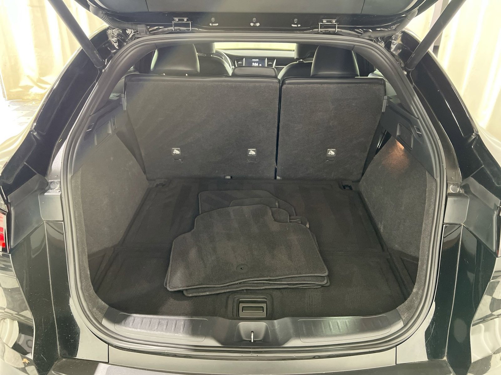 Used 2023 INFINITI QX55 Luxe w/ Accent Package image 27