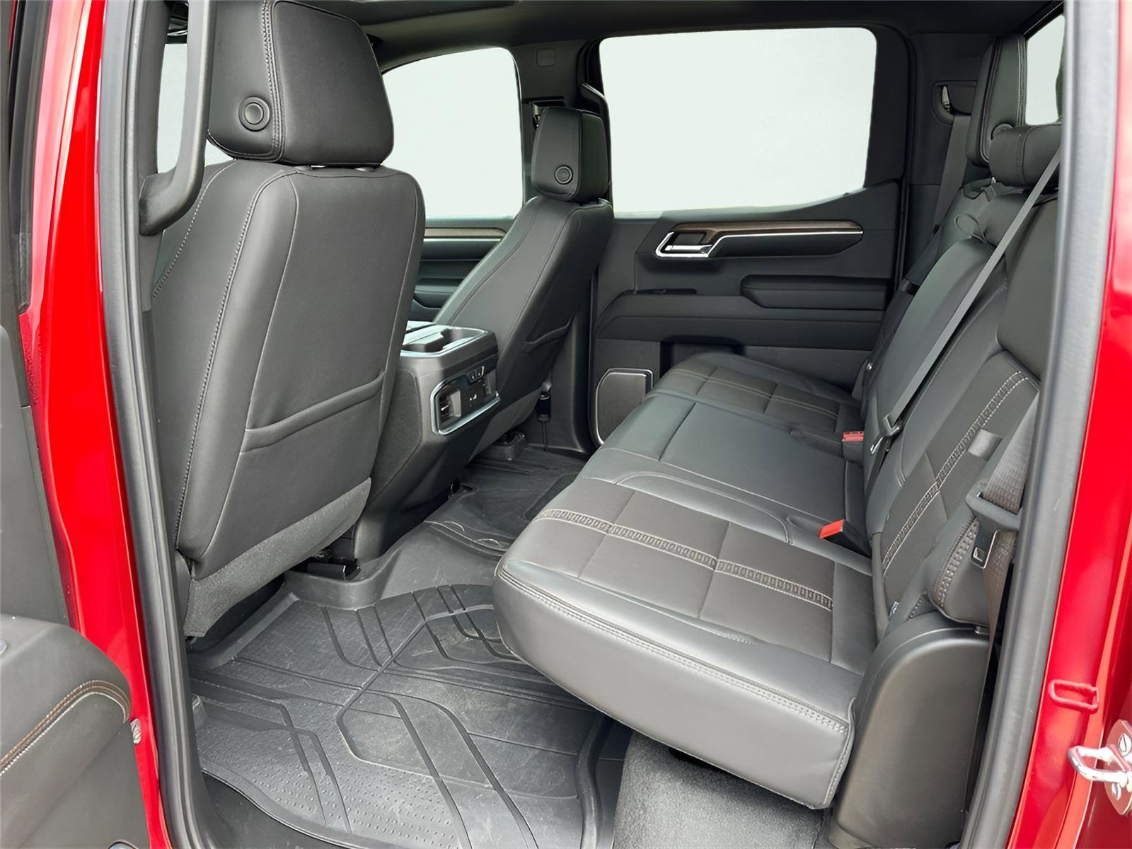 Used 2024 Chevrolet Silverado 1500 High Country w/ High Country Premium Package image 21