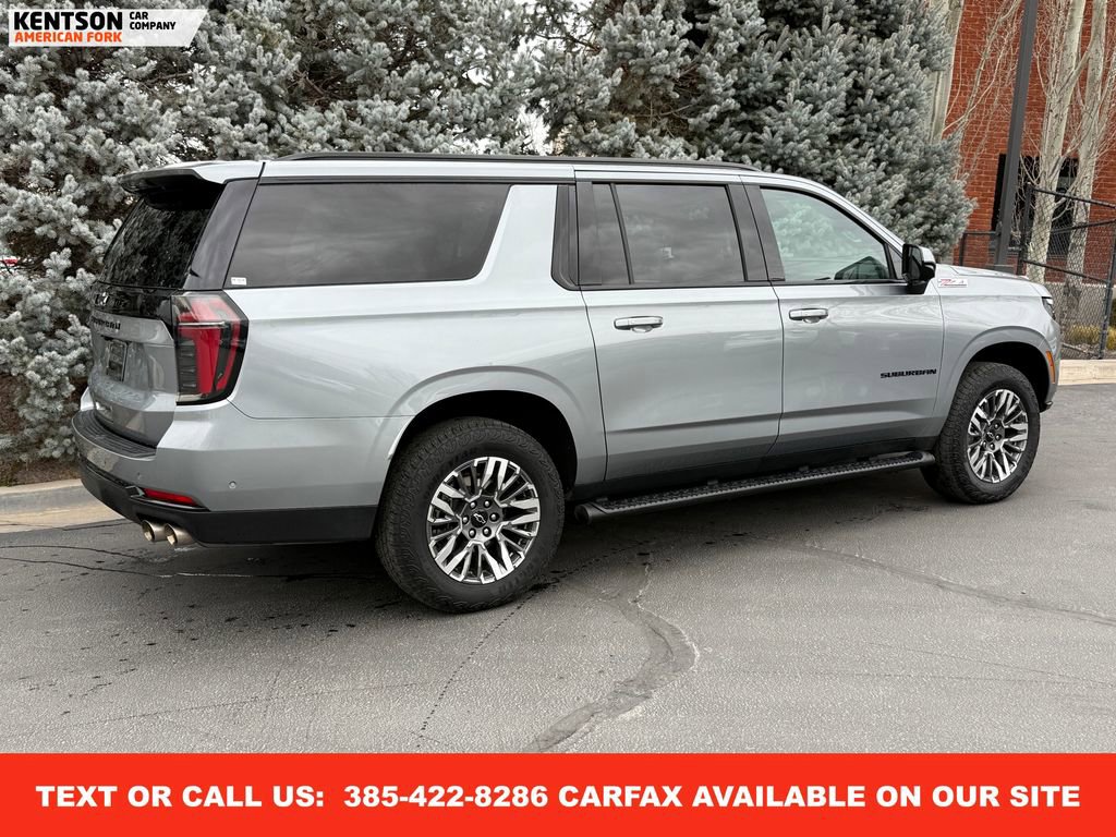 Used 2025 Chevrolet Suburban Z71 image 9