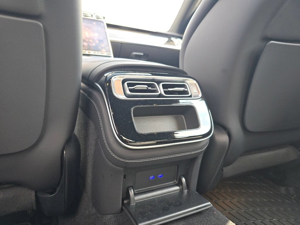 Used 2024 Mercedes-Benz S 580 4MATIC Sedan w/ AMG Line image 26