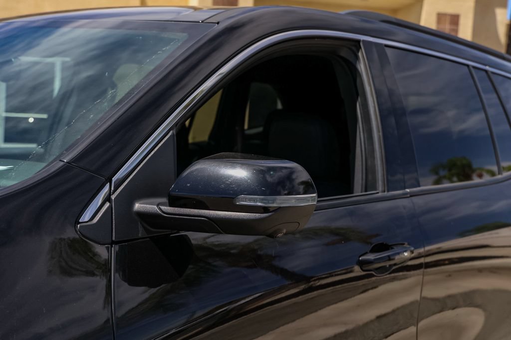 Used 2024 GMC Acadia Elevation AWD/4WD image 12