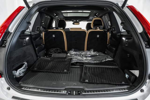 Used 2024 Volvo XC90 T8 Ultimate w/ Protection Package Premier image 8
