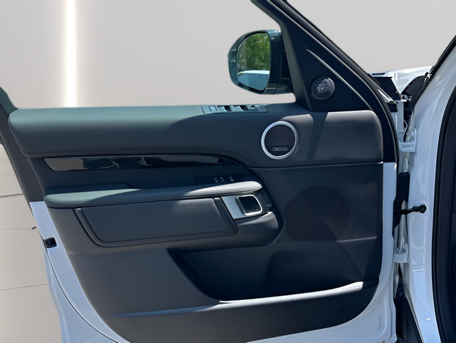 Certified 2025 Land Rover Discovery S AWD/4WD image 15