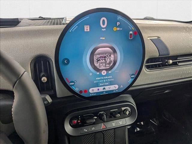 Used 2025 MINI Cooper 2-Door Hardtop FWD image 12