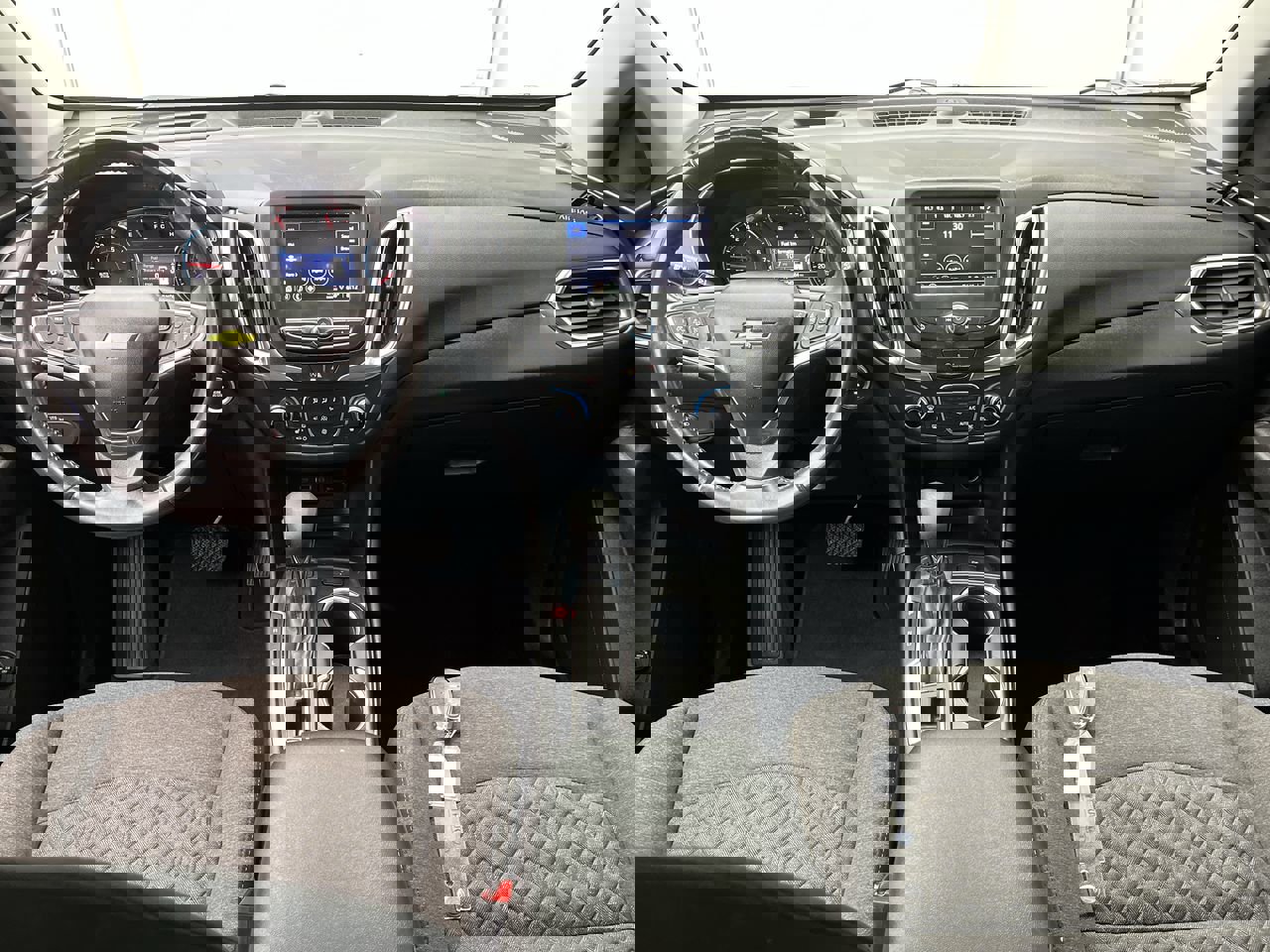 Used 2022 Chevrolet Equinox LT w/ Driver Convenience Package image 4