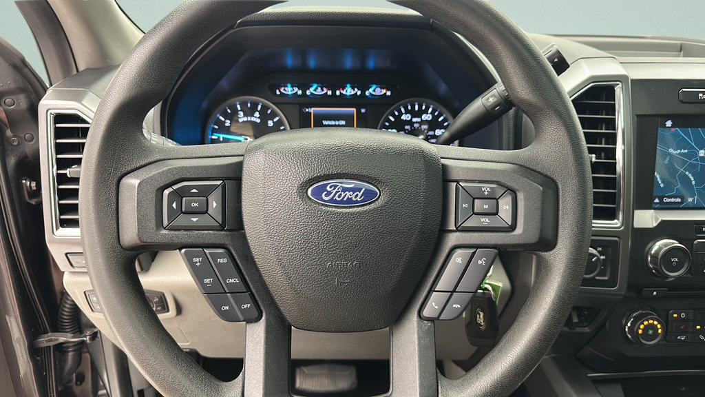 Used 2018 Ford F250 XLT w/ XLT Premium Package AWD/4WD image 18