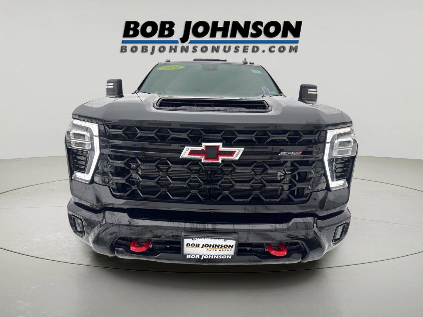 Used 2024 Chevrolet Silverado 2500 ZR2 w/ Technology Package AWD/4WD image 8