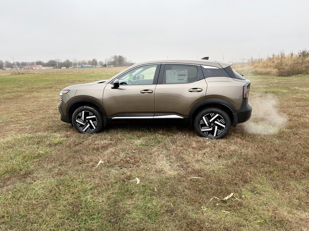 New 2026 Nissan Kicks SV w/ SV Premium Package image 8