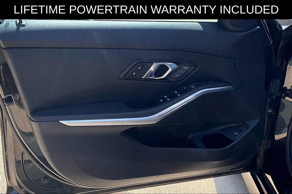 Used 2025 BMW 330i xDrive Sedan AWD/4WD image 16