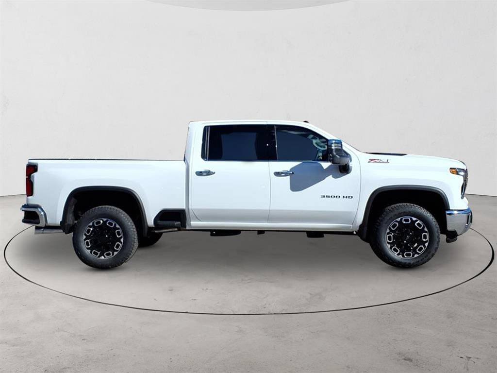 New 2026 Chevrolet Silverado 3500 LTZ w/ LTZ Convenience Package AWD/4WD image 4