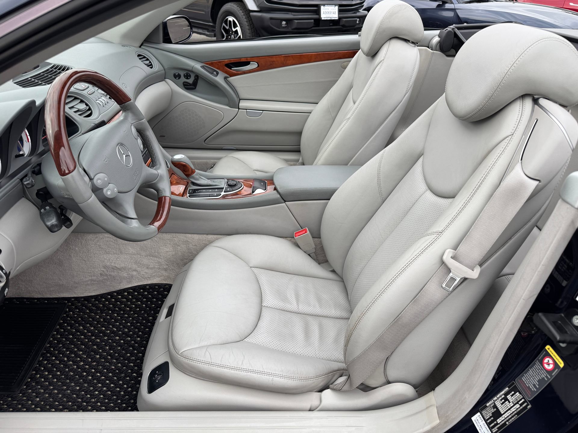 Used 2004 Mercedes-Benz SL 500 image 17