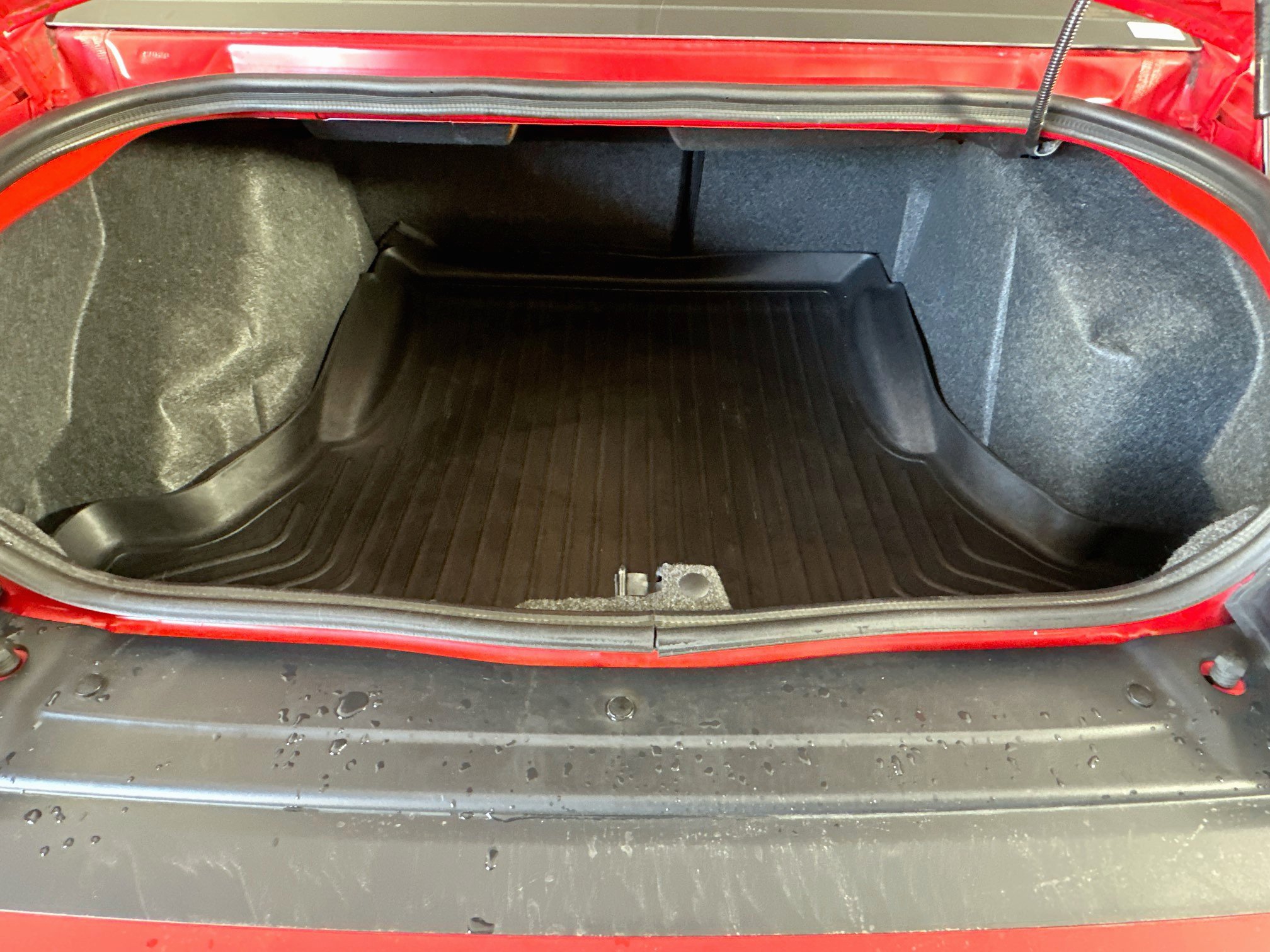 Used 2022 Dodge Challenger R/T w/ Blacktop Package RWD image 27