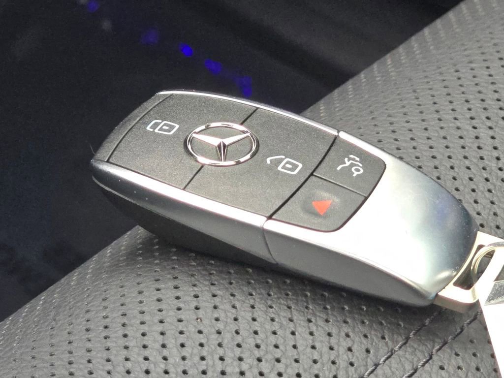 Certified 2024 Mercedes-Benz GLS 580 4MATIC image 39