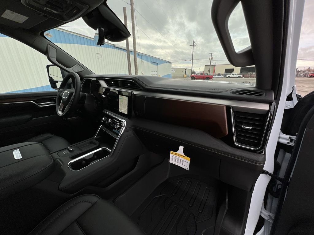 New 2026 GMC Sierra 3500 Denali w/ Denali Reserve Package image 30