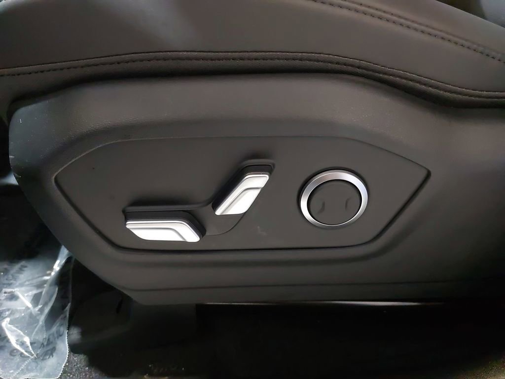 Certified 2026 Hyundai Santa Fe SEL image 30