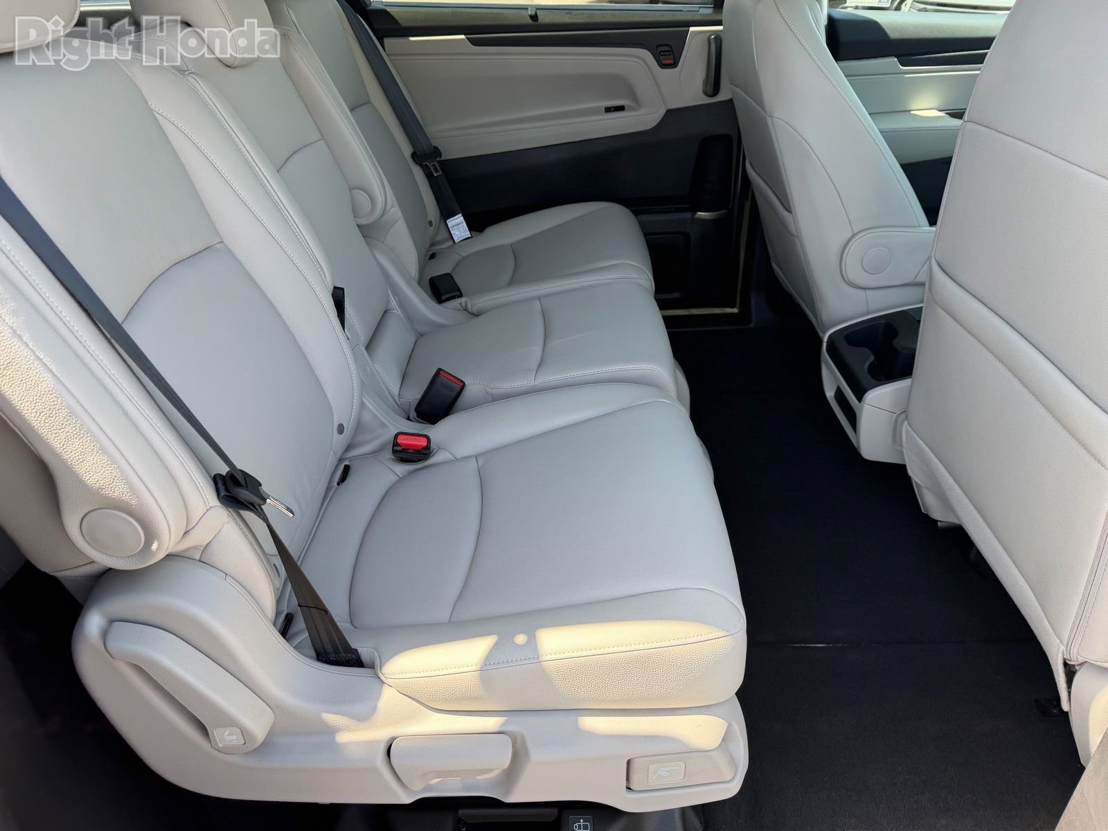 Used 2026 Honda Odyssey EX-L image 17