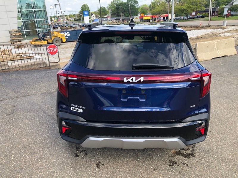 Certified 2024 Kia Seltos EX AWD/4WD image 5