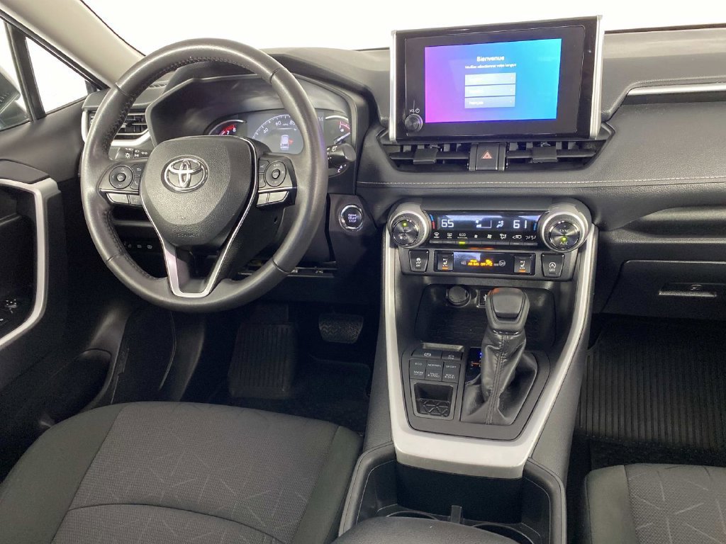 Used 2025 Toyota RAV4 XLE w/ Convenience Package AWD/4WD image 14