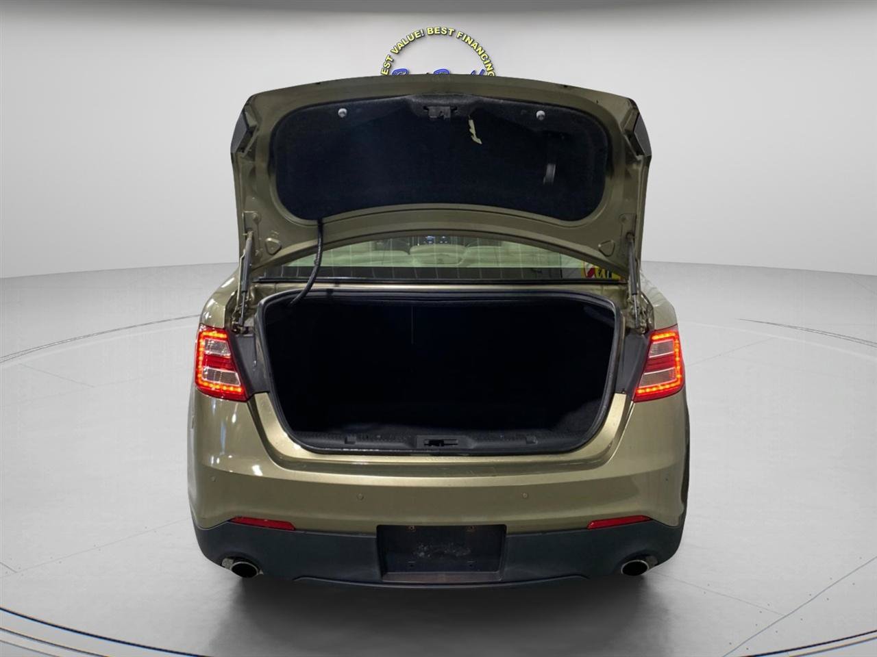 Used 2013 Ford Taurus Limited FWD image 9