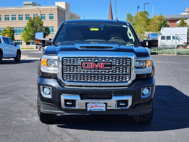 Used 2018 GMC Sierra 2500 Denali w/ Duramax Plus Package AWD/4WD image 8