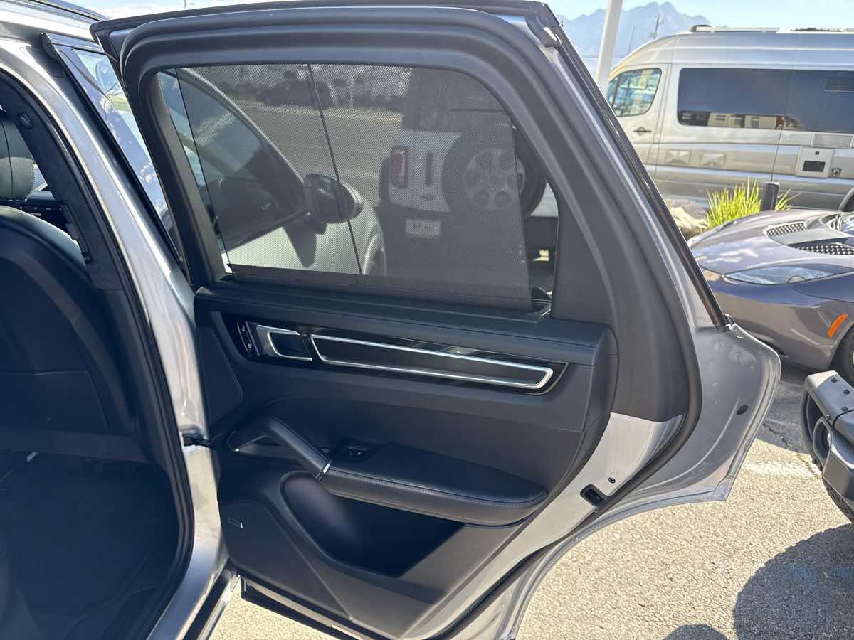 Used 2021 Porsche Cayenne GTS AWD/4WD image 22