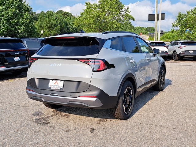 New 2026 Kia Sportage EX w/ EX Panorama Roof Package FWD image 4