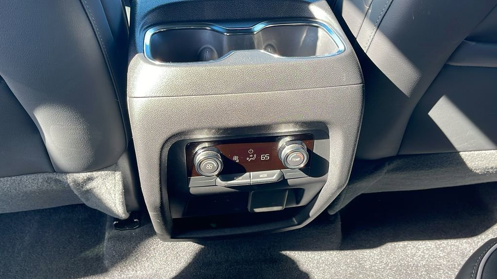 Used 2026 Buick Enclave Sport Touring w/ Power Package image 16