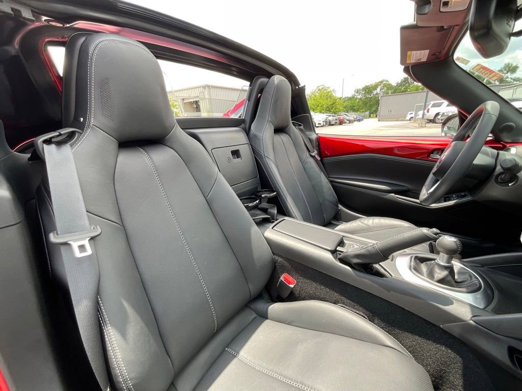 Used 2023 MAZDA MX-5 Miata Grand Touring RWD image 23