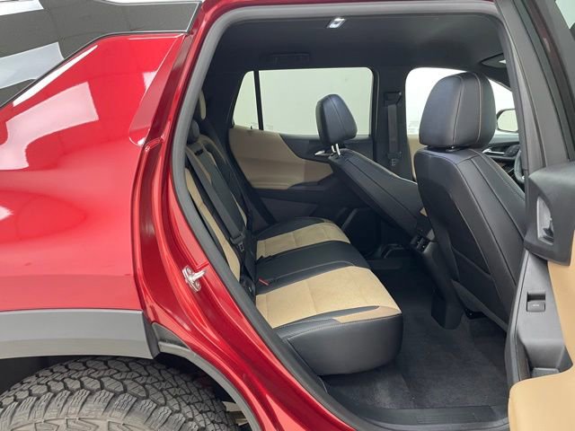 New 2025 Chevrolet Equinox ACTIV w/ Safety and Technology Package image 14