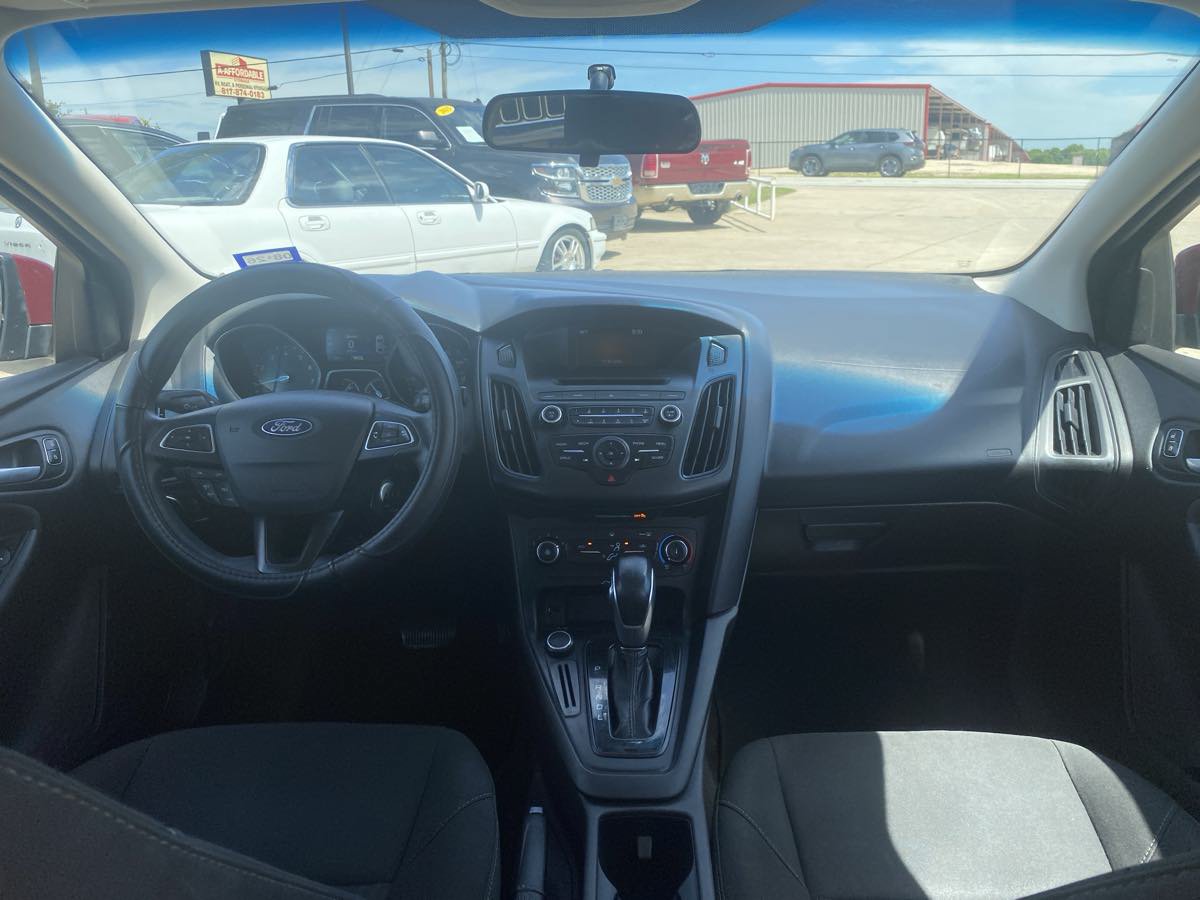 Used 2017 Ford Focus SE FWD image 14