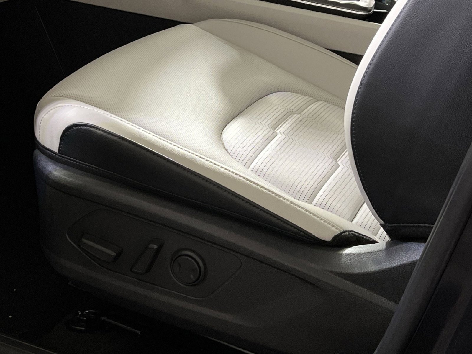 New 2026 Kia Sportage SX image 12