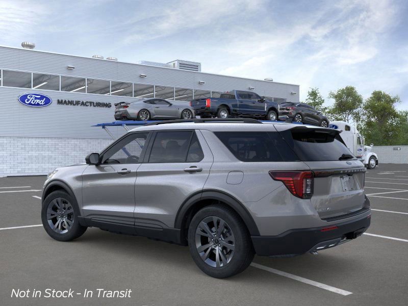 New 2026 Ford Explorer Active AWD/4WD image 4