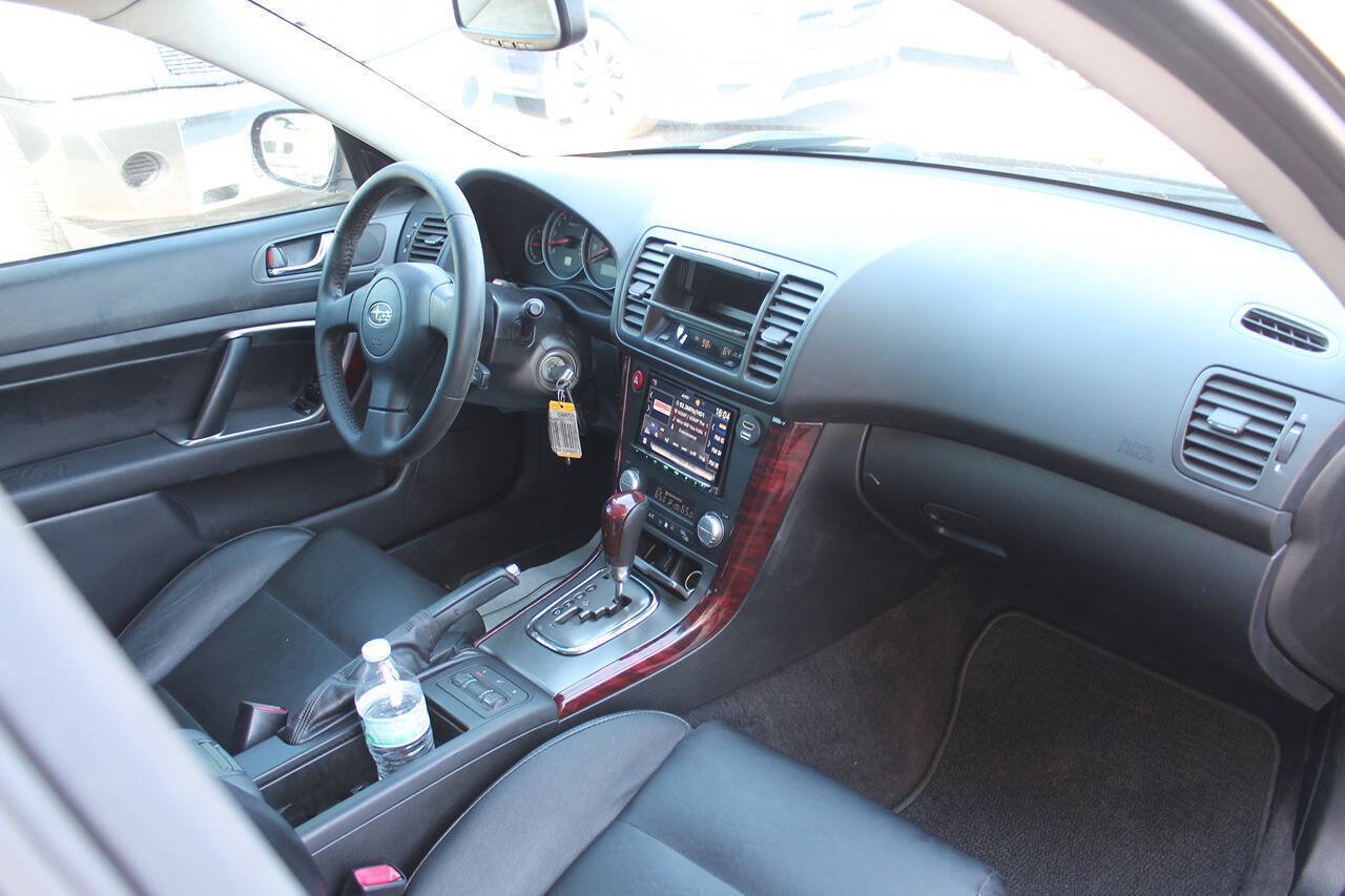Used 2007 Subaru Outback 2.5i Limited w/ Popular Equipment Group 2A AWD/4WD image 37