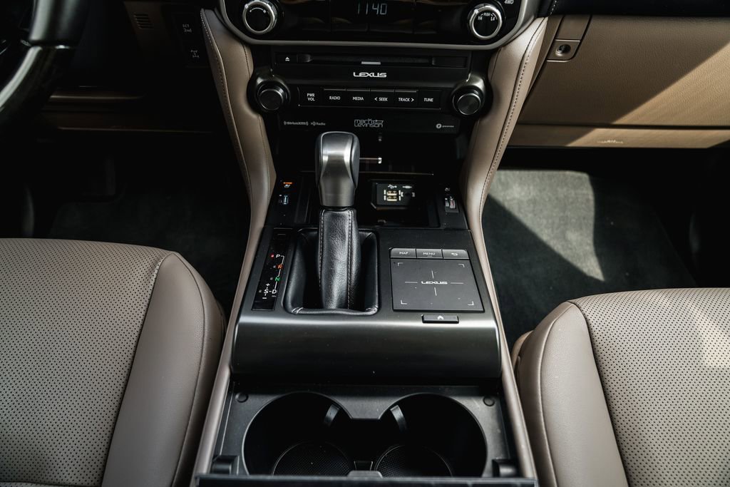 Used 2023 Lexus GX 460 Premium image 24