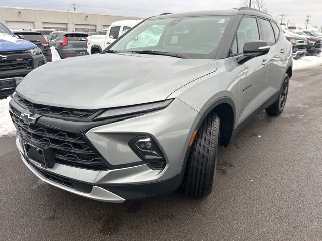 New 2026 Chevrolet Blazer LT w/ Midnight/Sport Edition image 3