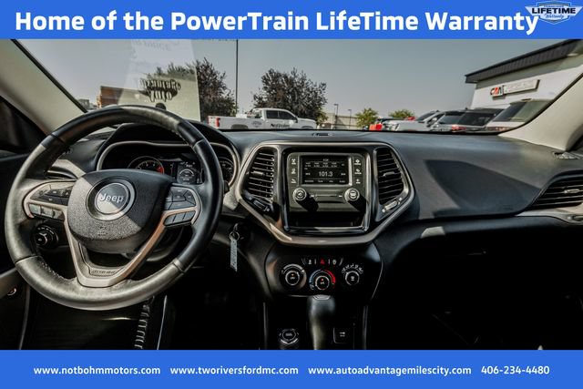 Used 2018 Jeep Cherokee Latitude w/ Altitude Package AWD/4WD image 31