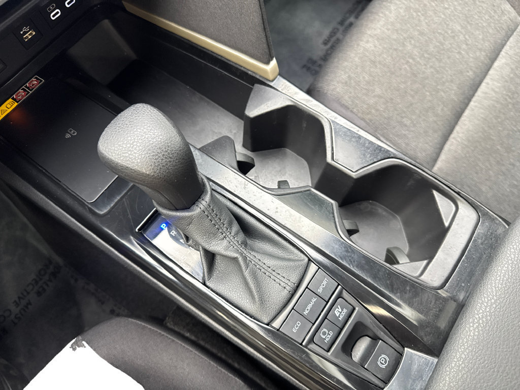 Used 2025 Toyota Camry LE FWD image 71