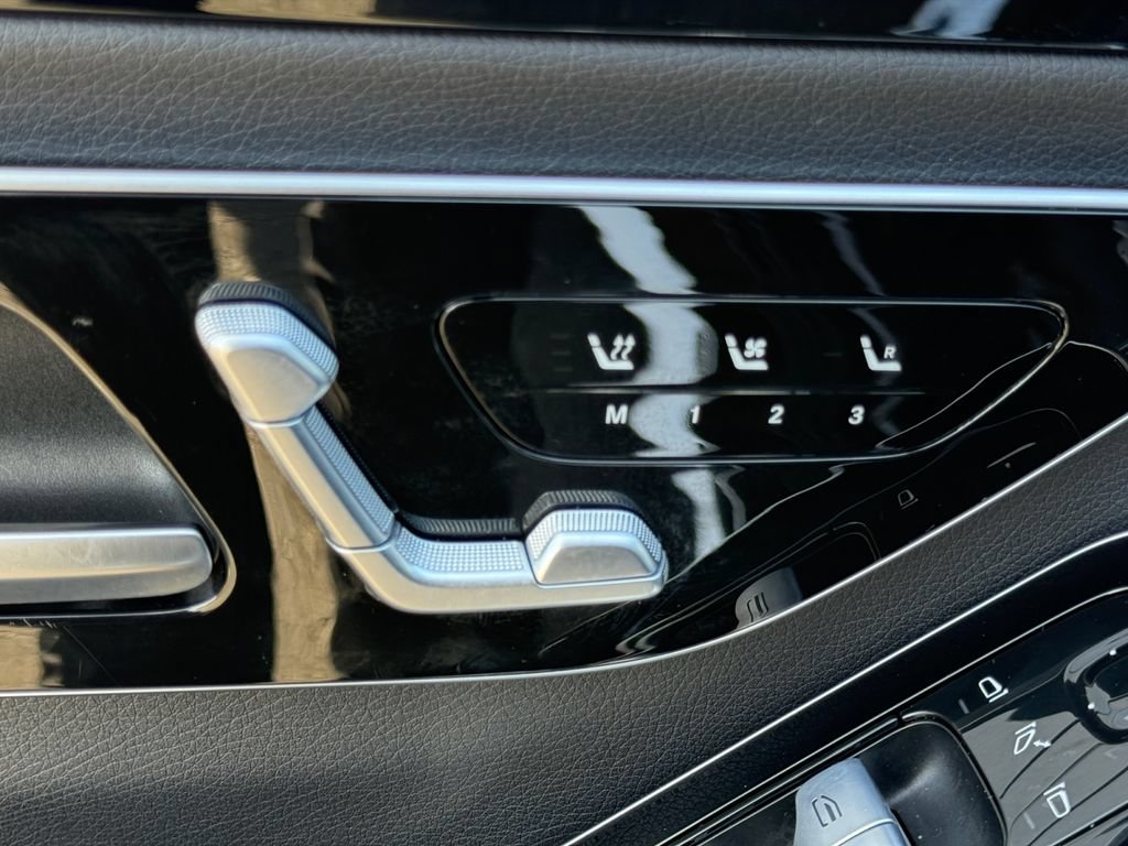 Used 2023 Mercedes-Benz S 500 4MATIC w/ AMG Line image 10