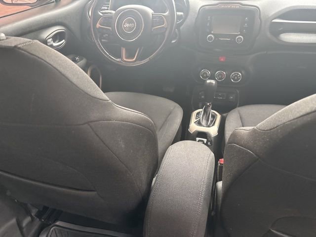 Used 2017 Jeep Renegade Latitude image 33
