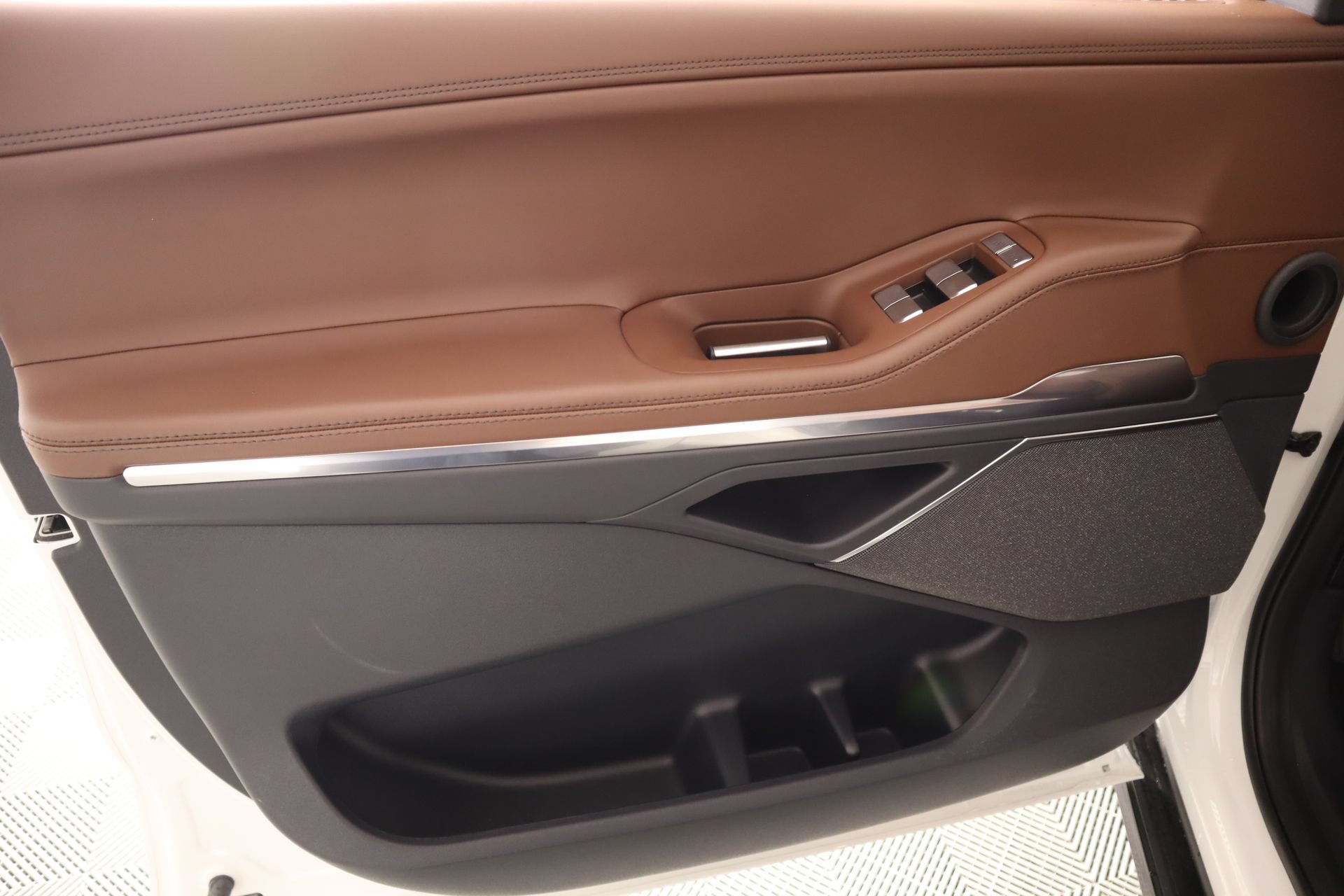 New 2026 Lincoln Navigator Reserve AWD/4WD image 17
