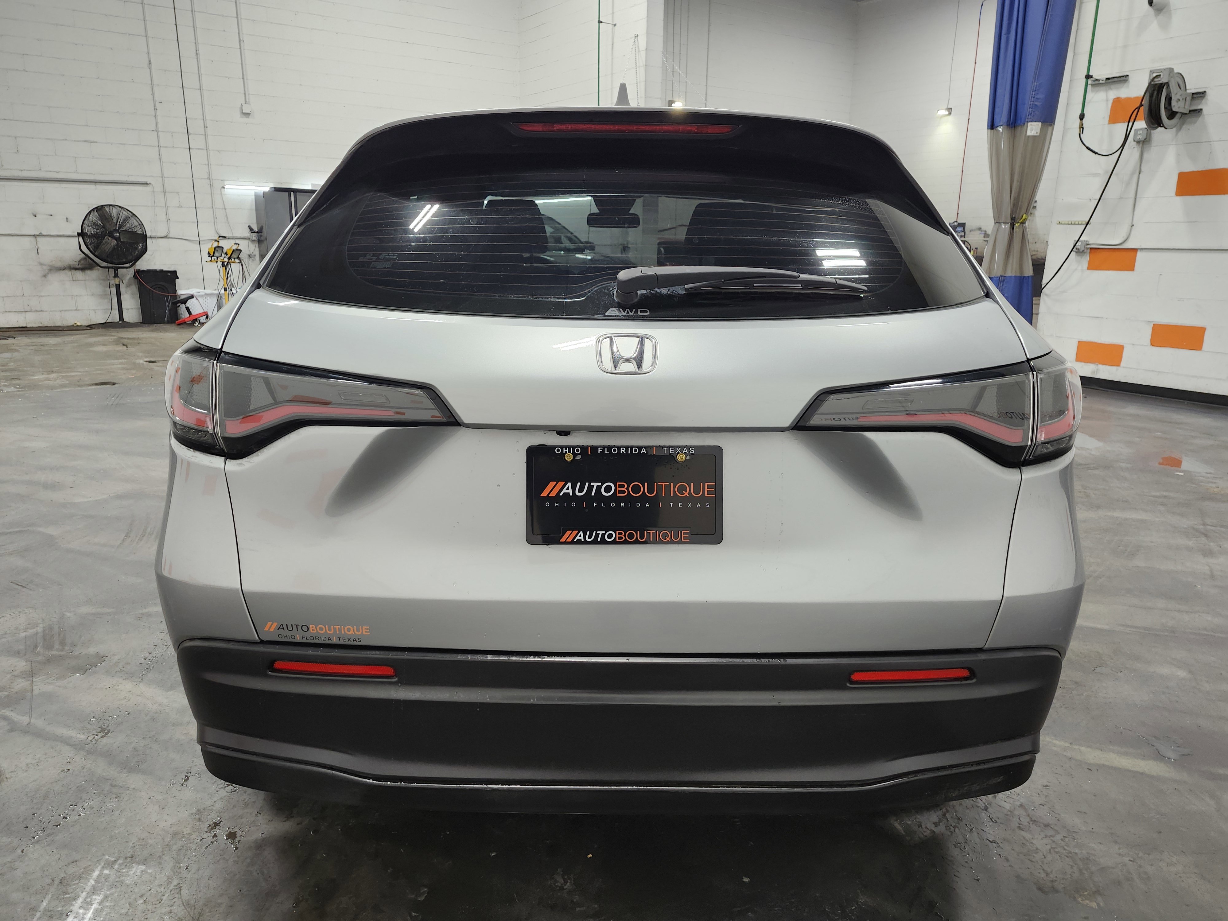 Used 2023 Honda HR-V LX image 14