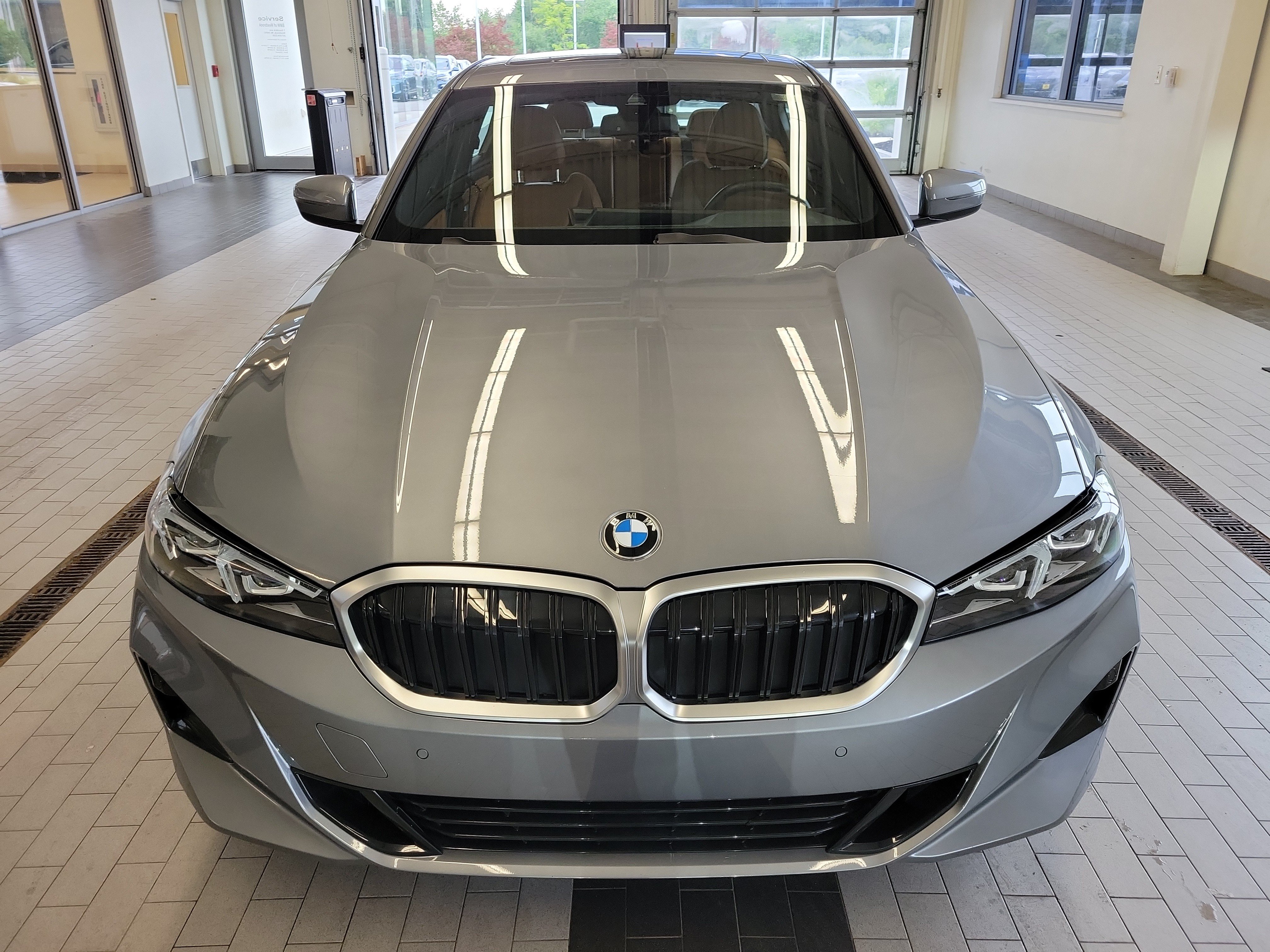 Used 2026 BMW 330i xDrive Sedan AWD/4WD image 2