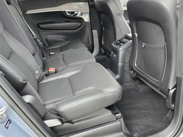 Used 2023 Volvo XC90 T8 Ultimate w/ Lounge Package image 16