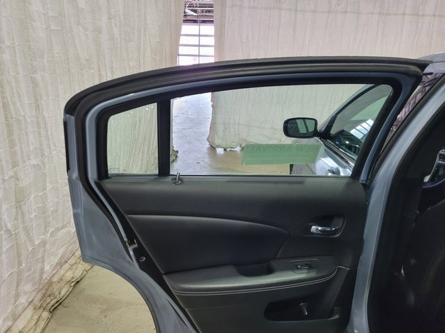 Used 2013 Chrysler 200 Limited image 37