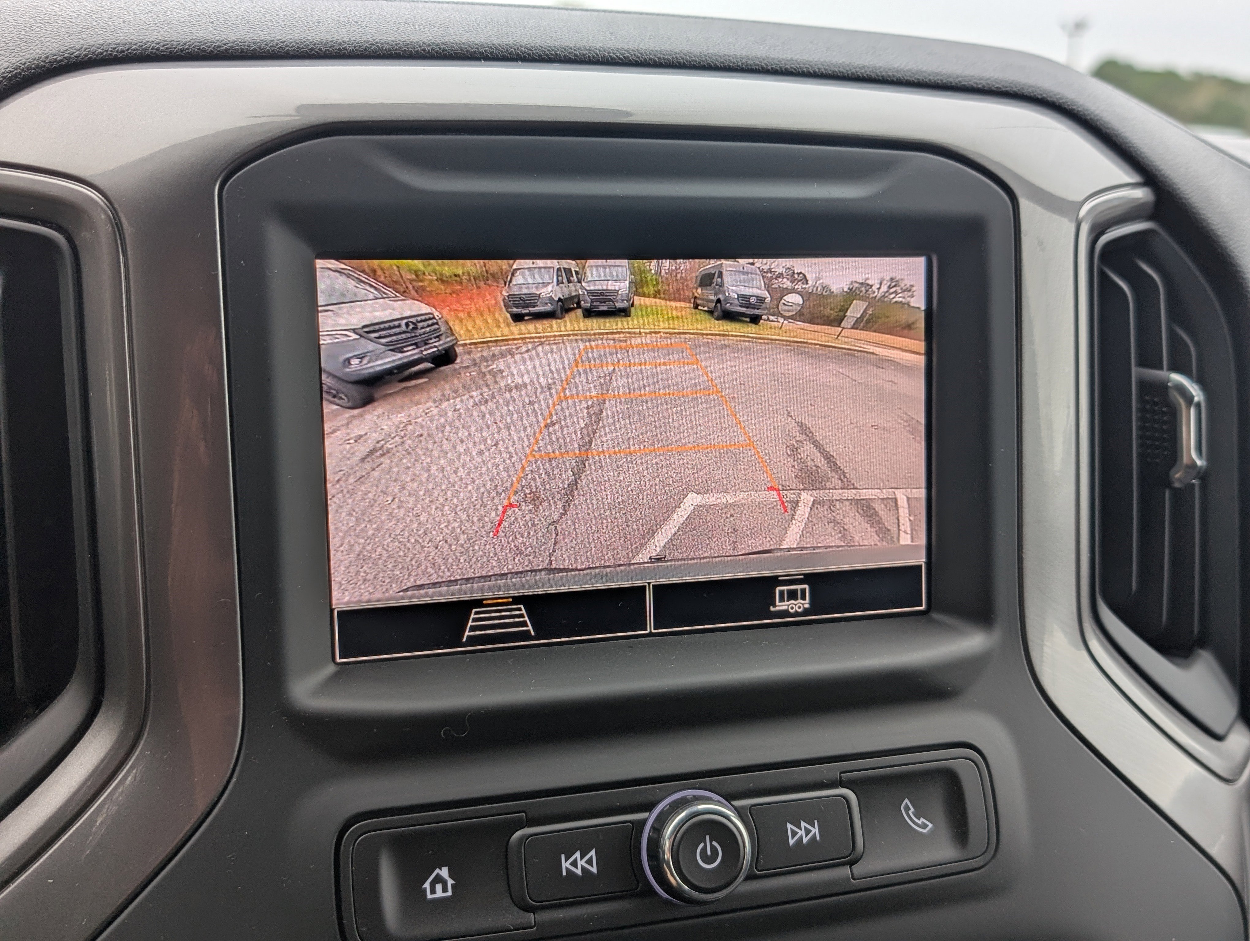 Used 2025 Chevrolet Silverado 1500 Custom Trail Boss AWD/4WD image 26