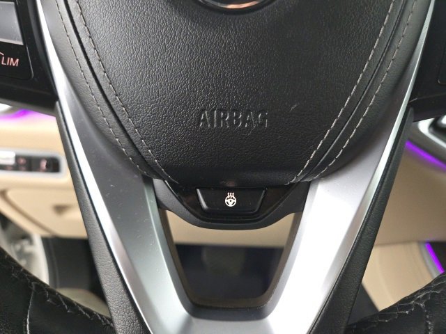 Used 2022 BMW X5 xDrive40i w/ Climate Comfort Package image 10