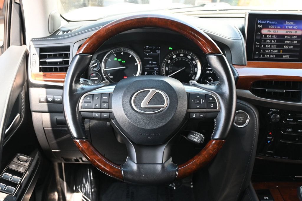 Used 2017 Lexus LX 570 4WD w/ Luxury Package image 13