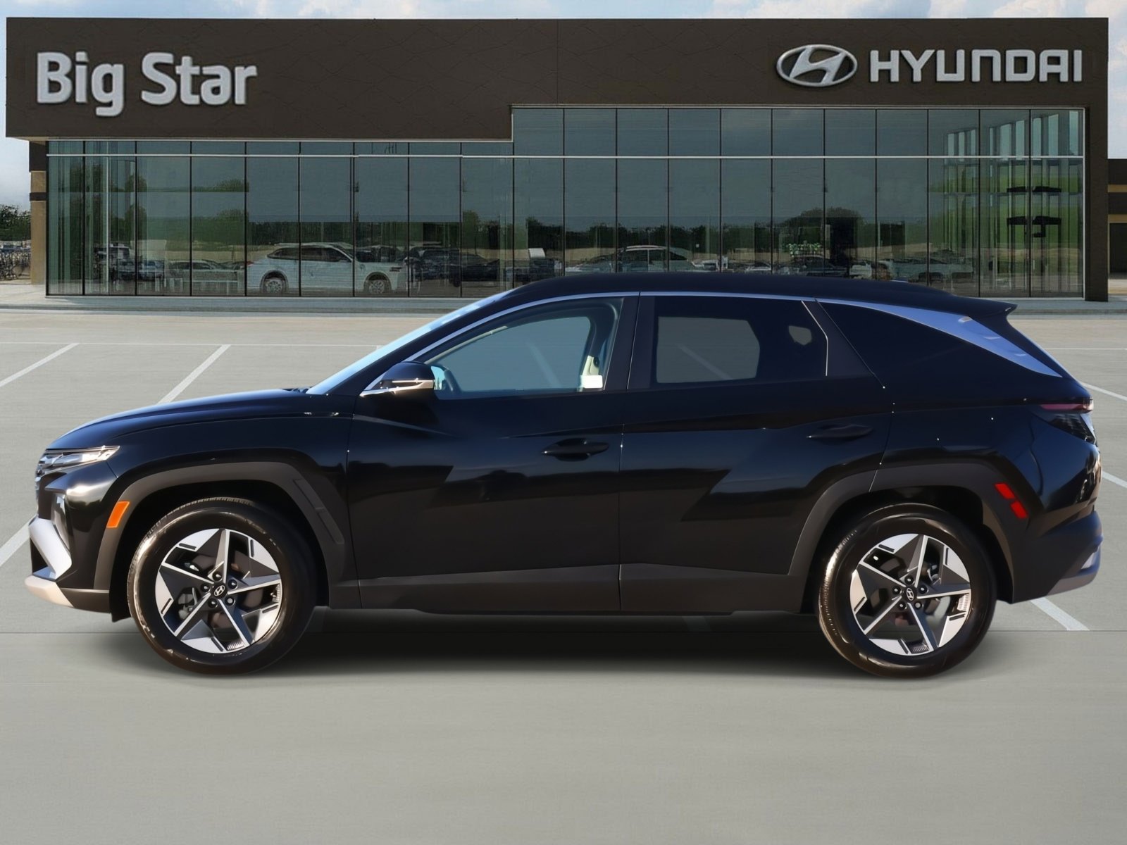 Certified 2025 Hyundai Tucson SEL image 2