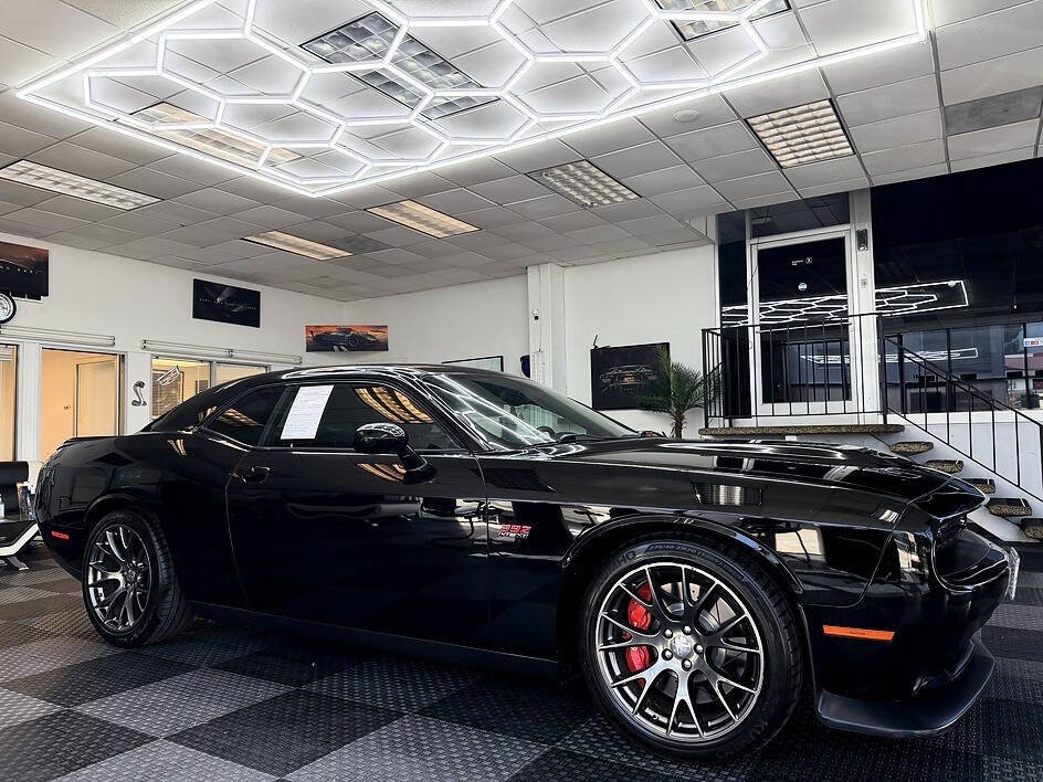 Used 2016 Dodge Challenger SRT
